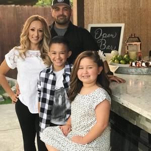 Meet your Posher, Claudia guzman